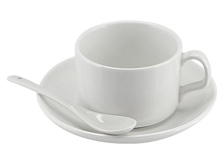 Taza de café con plato y cuchara